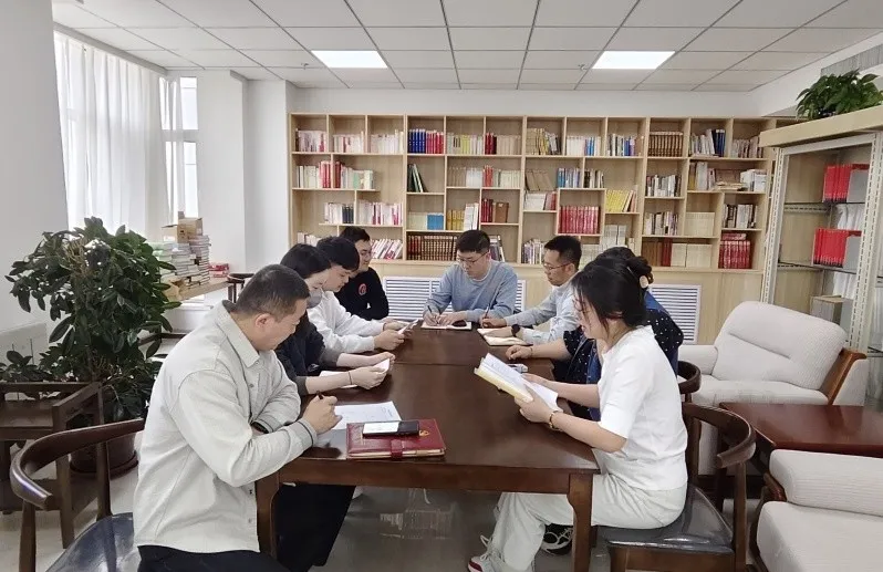 （照片4）市水投誠(chéng)源建設(shè)黨支部以廉為基，構(gòu)筑工程建設(shè)“廉潔堡壘”.jpg